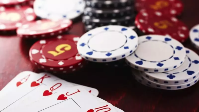 Cách kiếm tiền từ Poker trực tuyến