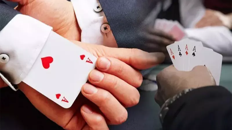 Phân tích cách hoạt động của poker bịp